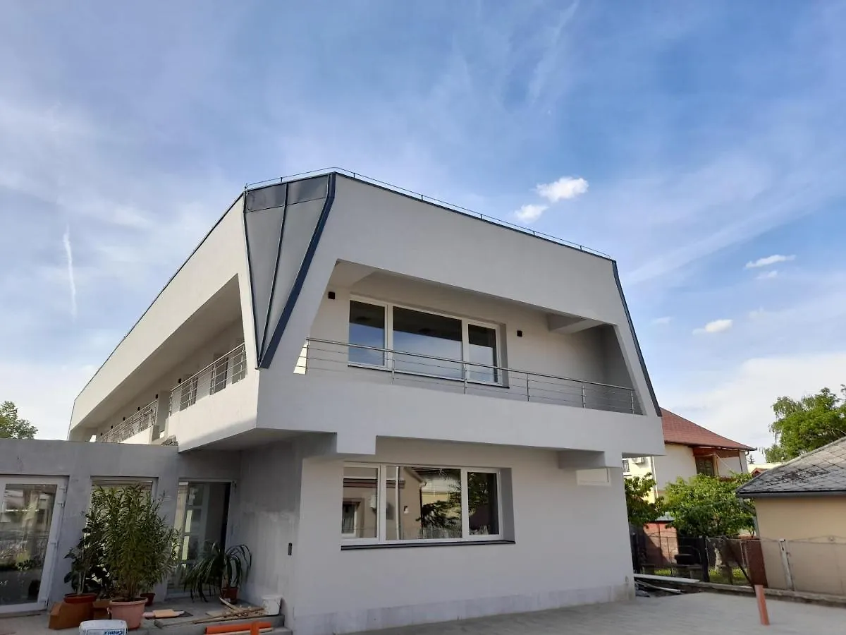 Orion Panzio Bed & Breakfast Hajduszoboszlo