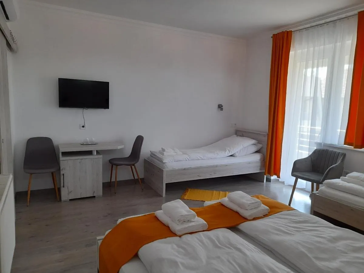 Orion Panzio Bed & Breakfast Hajduszoboszlo